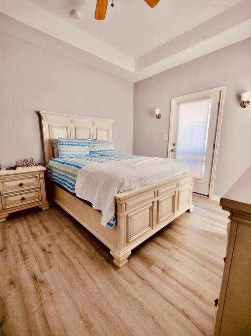 Sunny Delight - Sleeps 10 - Generous Space! Bolivar Peninsula Luaran gambar