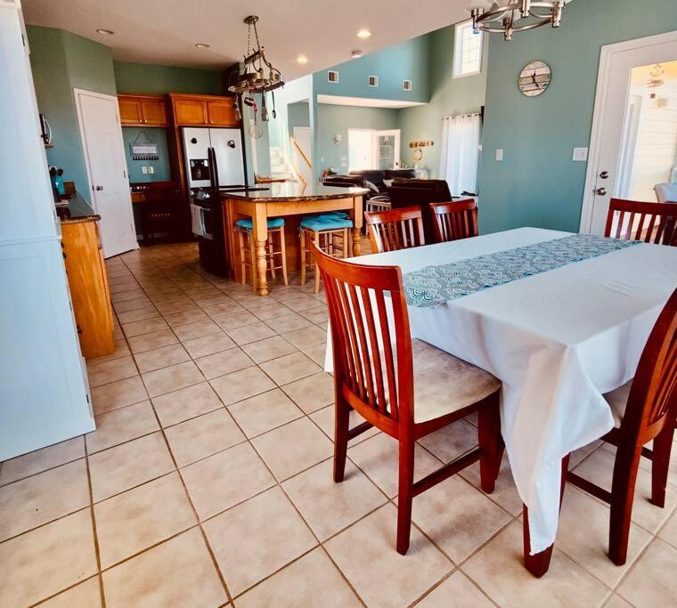 Sunny Delight - Sleeps 10 - Generous Space! Bolivar Peninsula Luaran gambar